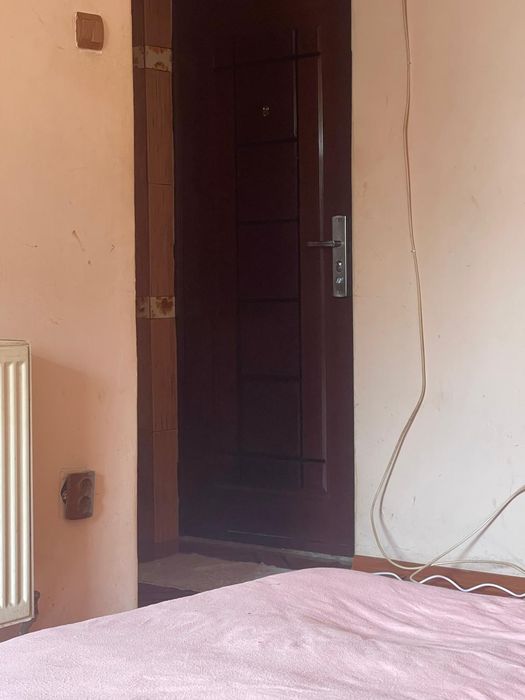 Garsoniera dd vanzare in m6 lângă vatra