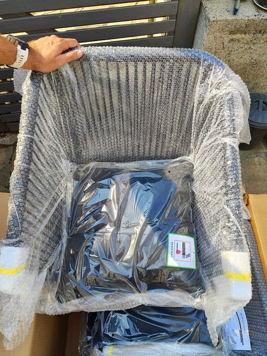 Комплект градински мебели - маса и 4 стола