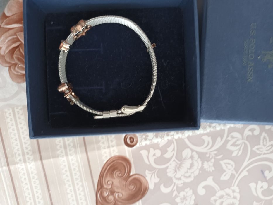 Продавам гривна от инокс с висулки - US Polo Assn