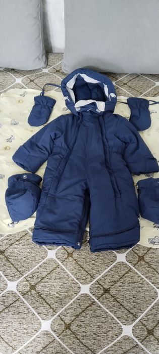 Продам комбинезон зимний