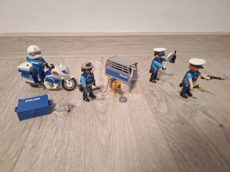 Set combinat Playmobil (duba de politie + motocicleta)