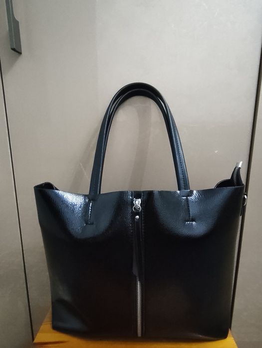 Продаётся женская сумка .