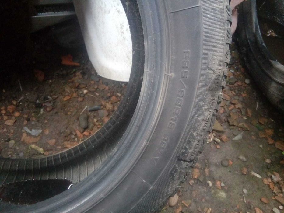 Vand remorca după tractorsi cauciucuri de remorca