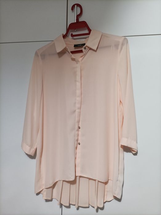 Две дамски ризи в нежни цветове С