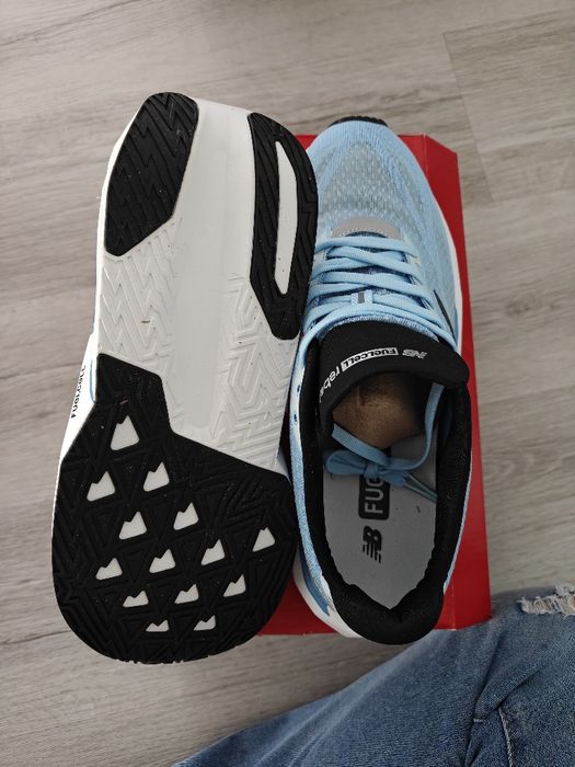 New Balance Fuelcell rebel v4 43 Noi