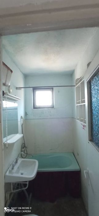 Apartament 4 camere, decomandat, Bals