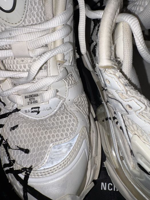 Balenciaga runner white graffiti