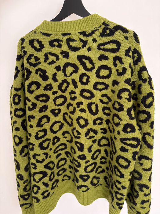 Зелен пуловер с черна шарка от H&M