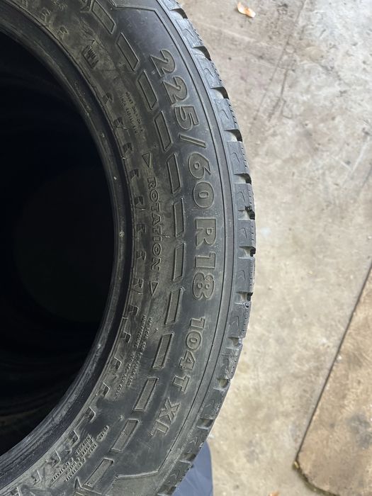 Продам шины R18 Nokian