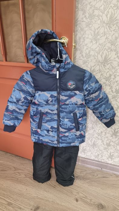 Зимний детский комбинезон