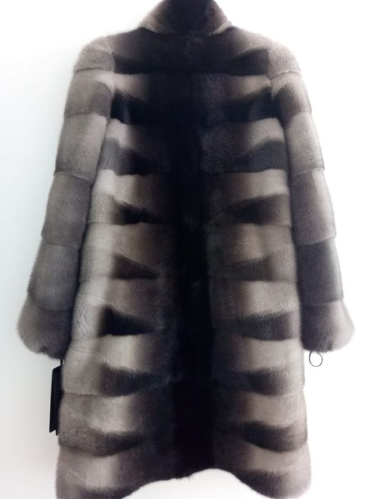 Продам норковую шубу.