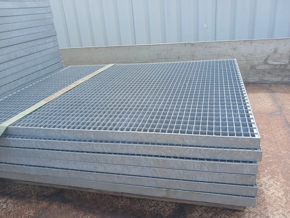 Vand gretare zincate metalice la orce lungime latime pentru detali sunat la numarul de telefon 0733 155 058
