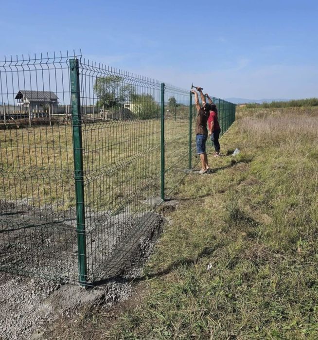 Vând garduri  din plasa bordurata