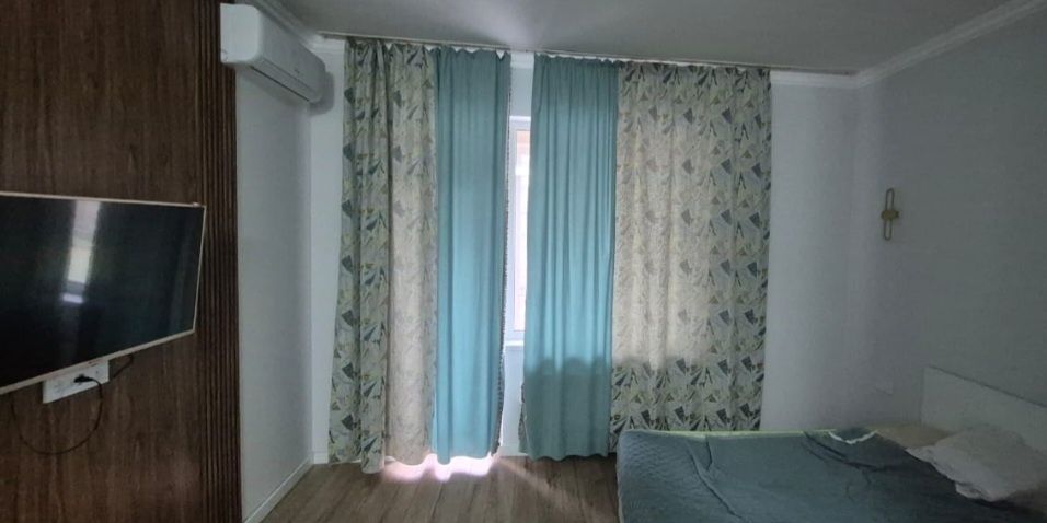 Срочно срочно продам тюль и шторы