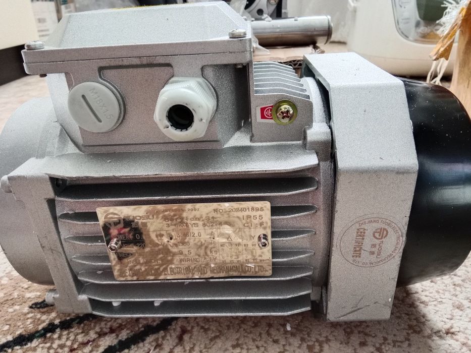 Червячный Мотор, редуктор в комплекте.