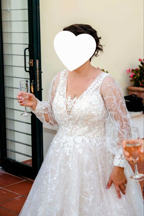 Rochie mireasa cu coronita si voal