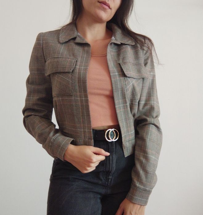 Ново! Късо сако без закопчаване