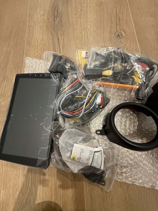 Навигация за Mini Coper Country man