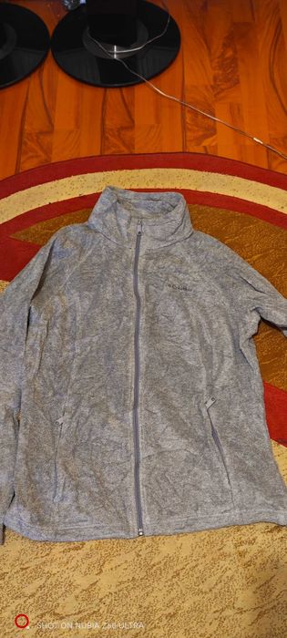 Vând bluze polar și termice L-xl