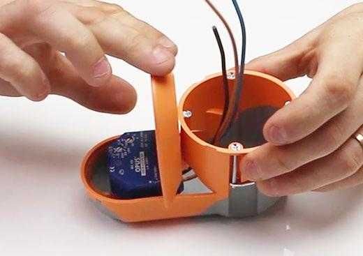 Конзолна кутия за гипсокартон с джоб F-Tronic E5000