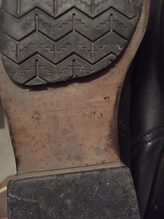 Продавам мъжки боти Bata и Tommy Hilfiger