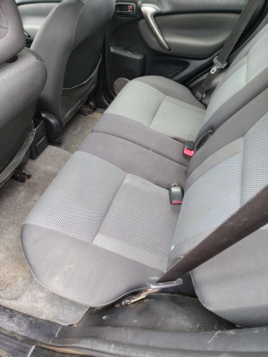 Piese cutie injectoare turbo grup cardan rezervor Toyota RAV 4 2005