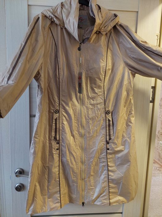 Китайские фирменные Плащи Куртки 56 размер