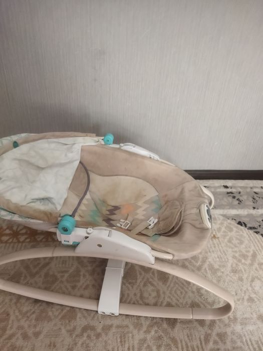 Отдам даром детский шезлонг.