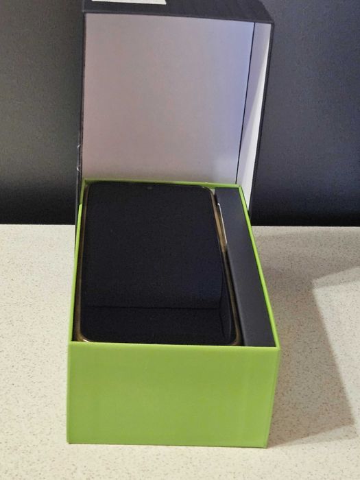 Motorola E6 plus с калъф 64GB 4GB RAM