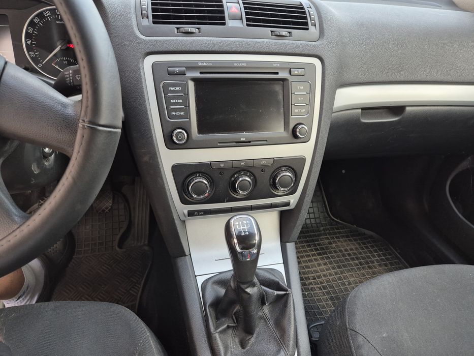 Vând Skoda Octavia 2