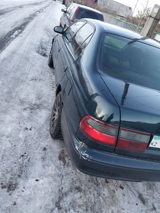 Продам авто таета карина е.