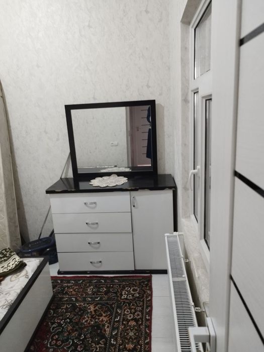 Kravat Spalniy  va trimo sotiladi