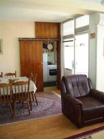 Двустаен имот в кв.Люлин 5