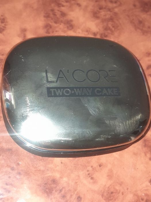 LA'CORE koreyskiy kosmetika brendidan 2 tomonlama PUDRA SPF 50