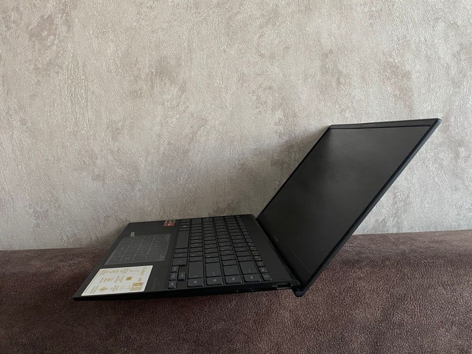 Ултрабук ASUS zenbook 14 8/512