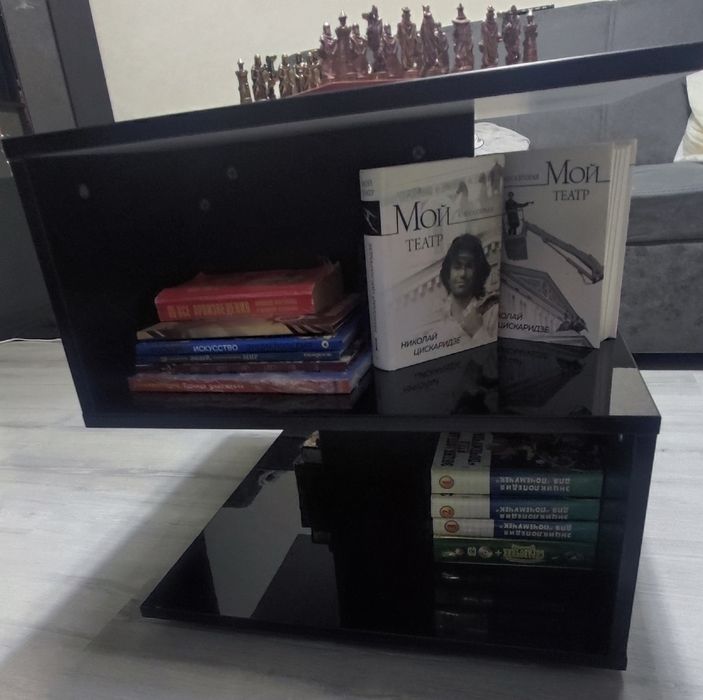 Продаётся журнальный столик