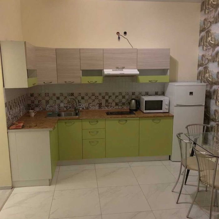 Дава се под наем Едностаен апартамент в Пловдив, Център - 36 кв.м за 199.41 € - Снимка #1