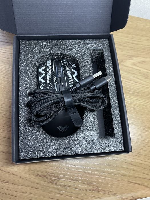 мышка Aula sc580se