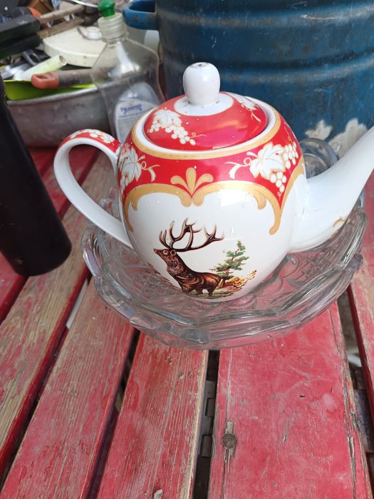 Шу посудала сотилади