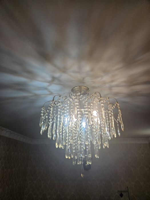 Продаю Люстра бу