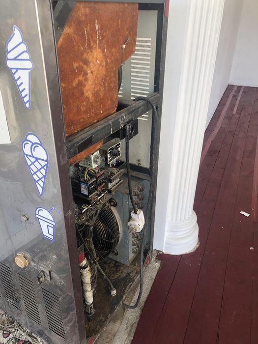 Морожниый аппарат