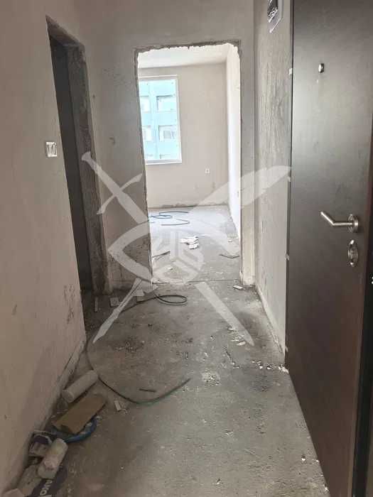 Продава се Тристаен апартамент в Пловдив, Тракия - 101 кв.м за 722 €/кв.м - Снимка #2
