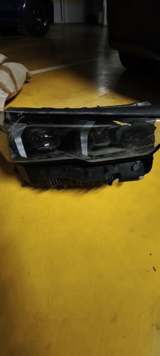 BMW 5 Series G60 G61  2024 фар