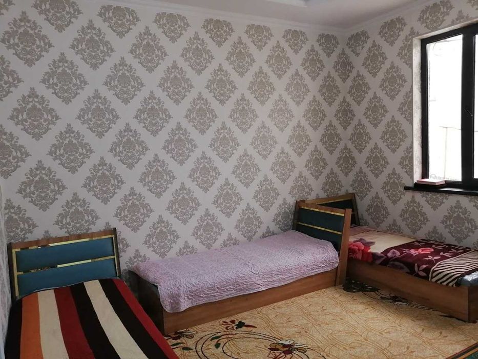 Сергели тум Хонобод Султонобод кучаси ховли сотилади. Нархи келишилади