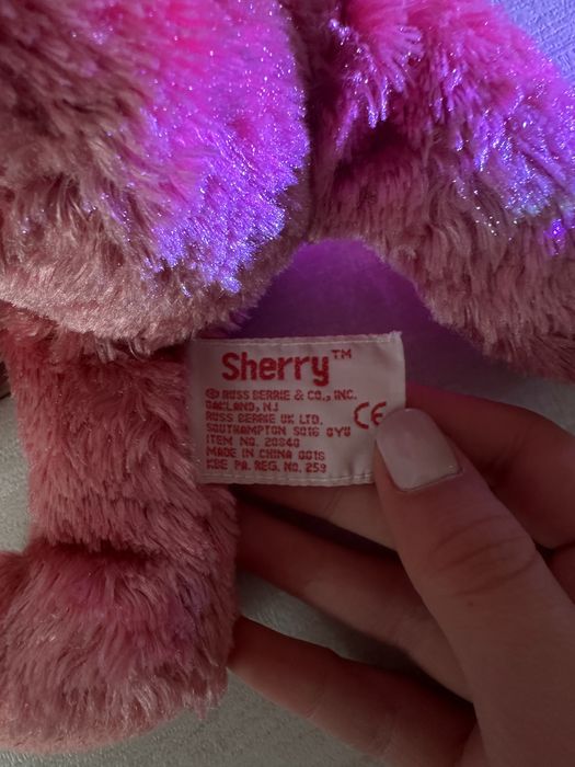 Сатенено розово мече