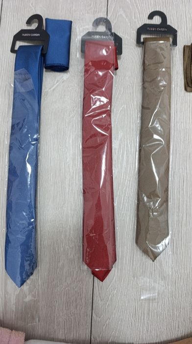 Ruben Cardin нови вратовръзки с кърпичка