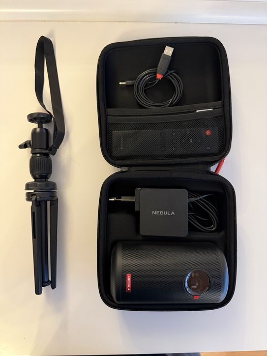 Mini proiector ANKER Nebula Capsule MAX