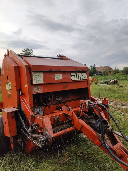 De vânzare presă