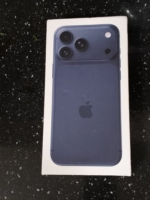 I phone 17pro max  blue