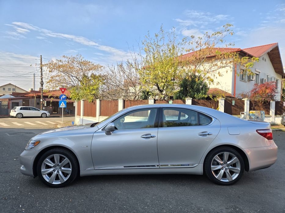 LEXUS LS 2009 — imagine 2